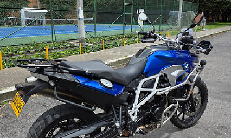 Hermosa Moto Doble P...