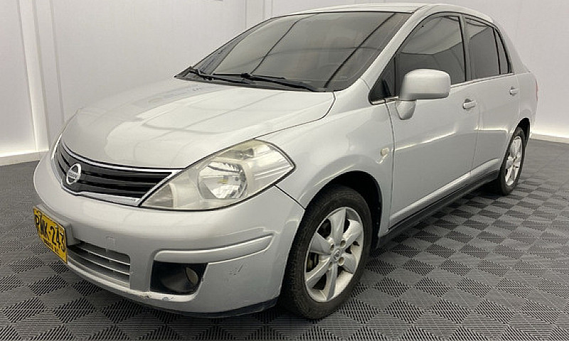 Nissan Tiida 1.8 Pre...