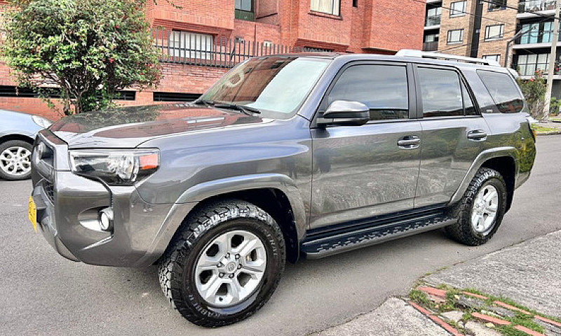 Toyota 4Runner 4.0 S...