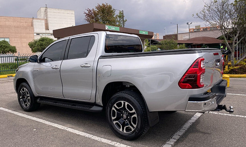 Toyota Hilux 2.8 At ...