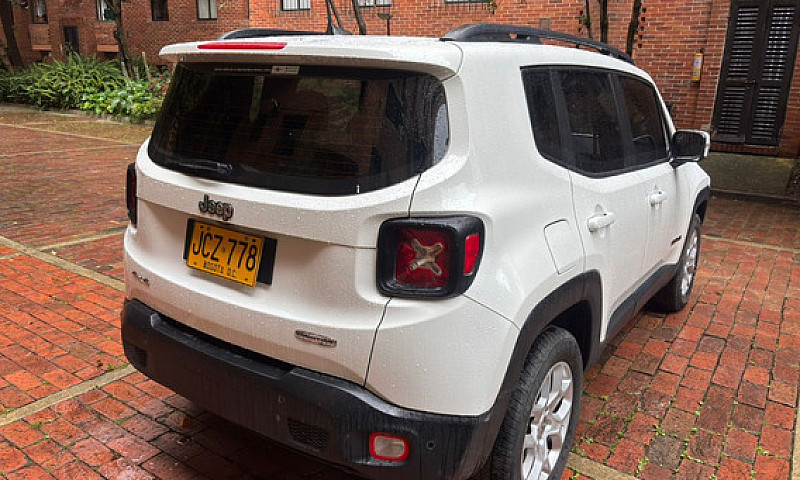 Jeep Renegade 2.4 Lo...
