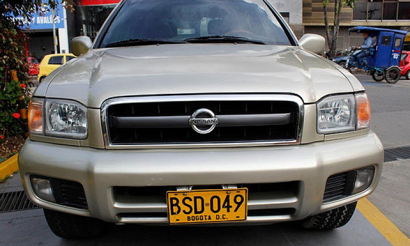 Nissan Pathfinder 3....