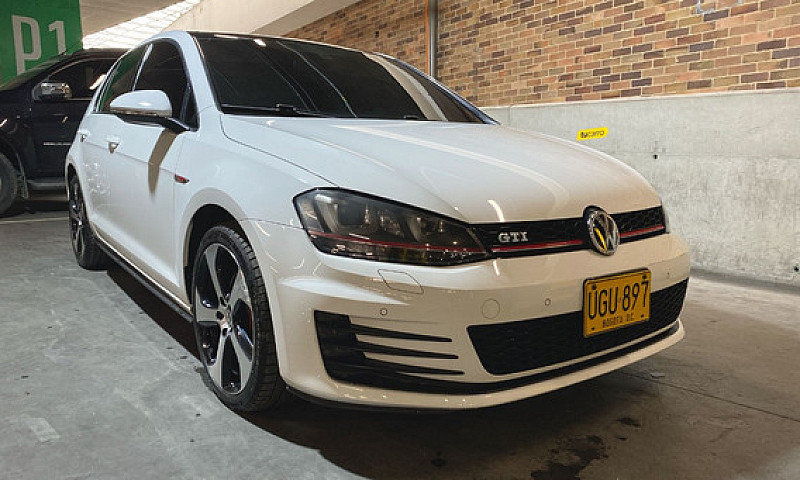 Volkswagen Golf 2.0 ...