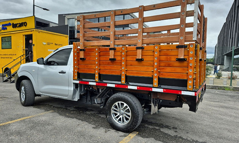 Nissan Frontier 2.5 ...
