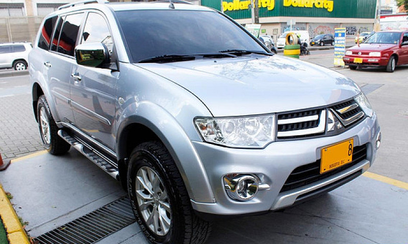 Mitsubishi Nativa 3....