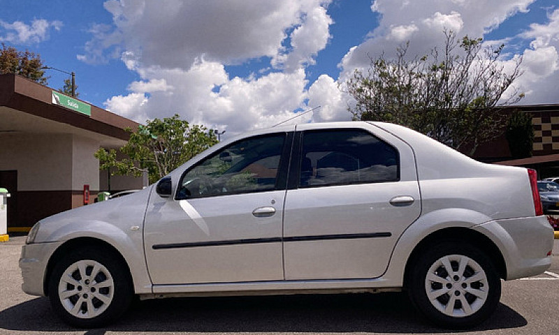 Renault Logan Expres...