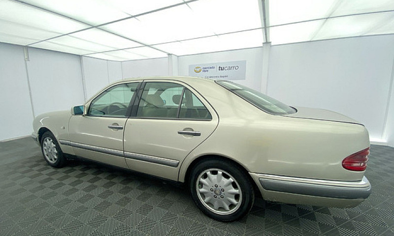 Mercedes-Benz Clase ...