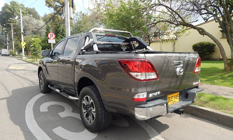 Mazda Bt-50 3.2 Prof...