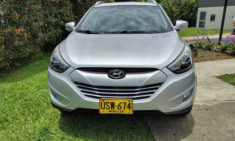 Hyundai Tucson Ix-35...