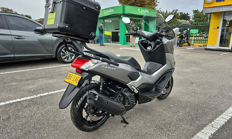 Yamaha Nmax 150 ...