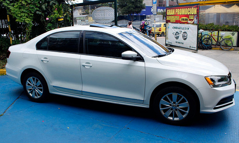 Volkswagen Jetta 2.0...