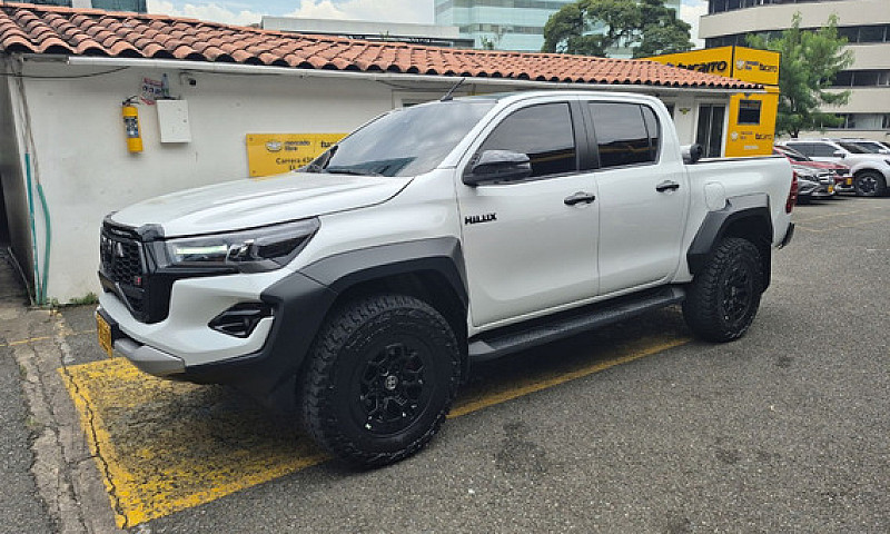 Toyota Hilux 2.8 Gr ...