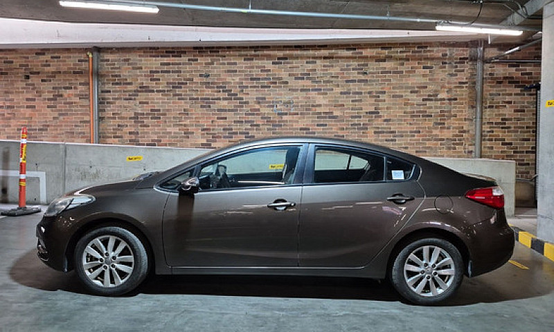 Kia Cerato Pro 1.6 E...