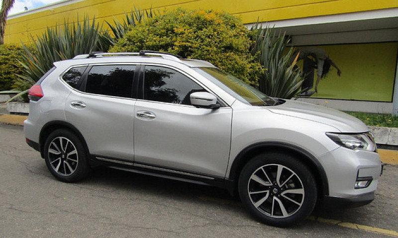 Nissan X-Trail 2.5 T...