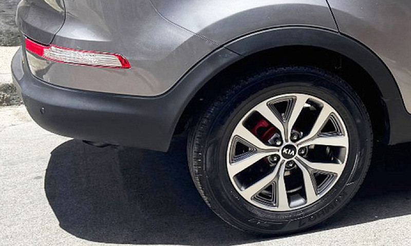 Kia New Sportage2016...