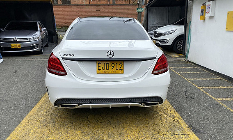 Mercedes-Benz Clase ...