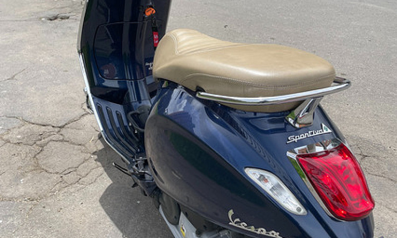 Vespa Primavera 150C...