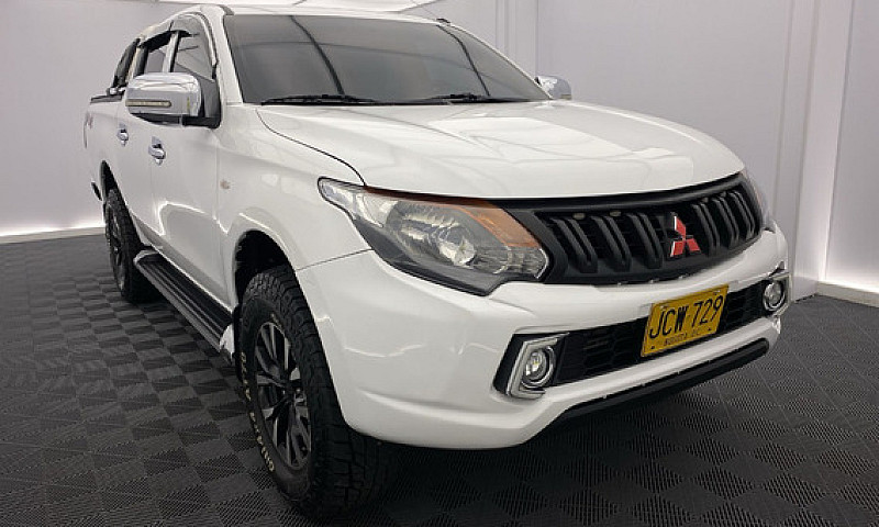 Mitsubishi L200 2.5L...