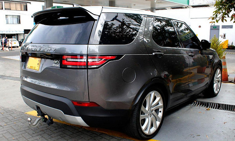 Land Rover Discovery...