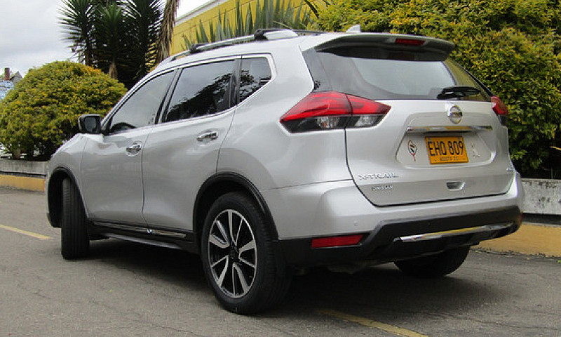 Nissan X-Trail 2.5 T...