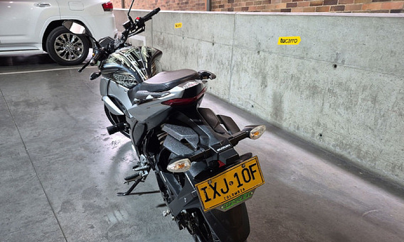 Suzuki Gixxer 250 20...