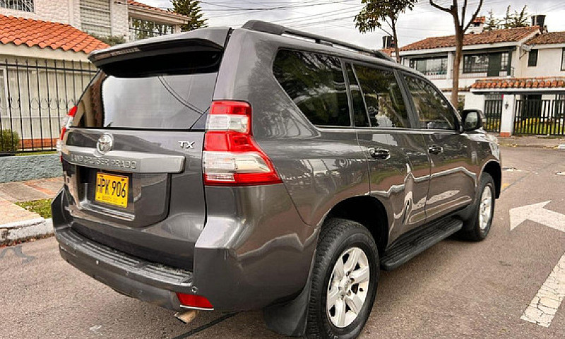 Toyota Prado Tx Blin...