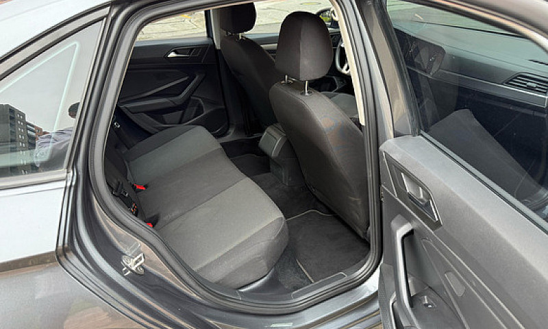 Volkswagen Jetta 1.4...