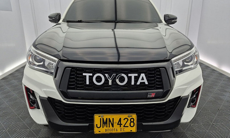 Toyota Hilux 2.8 Grs...