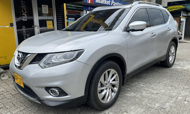 Nissan X-Trail 2.5 E...