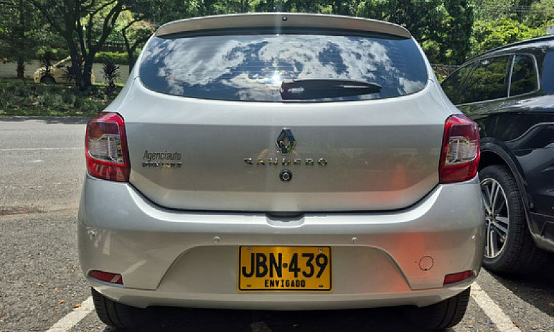 Renault Sandero 1.6 ...