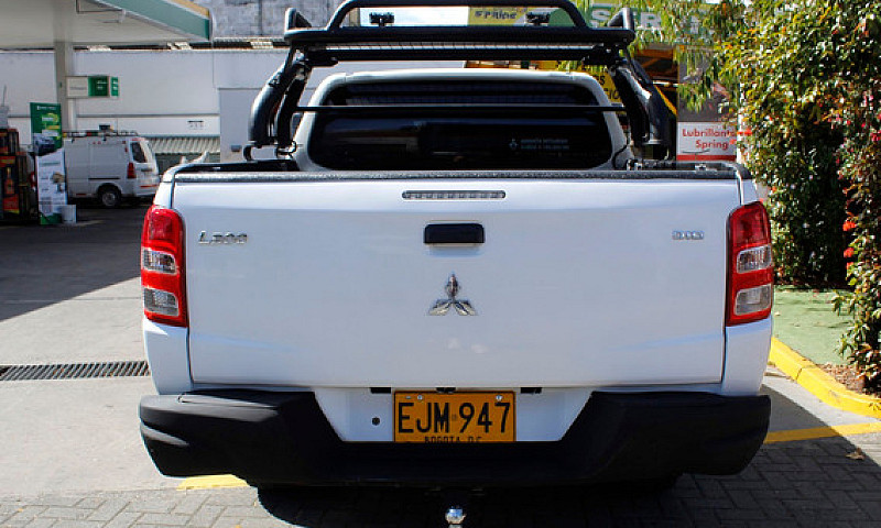 Mitsubishi L200 2.5 ...