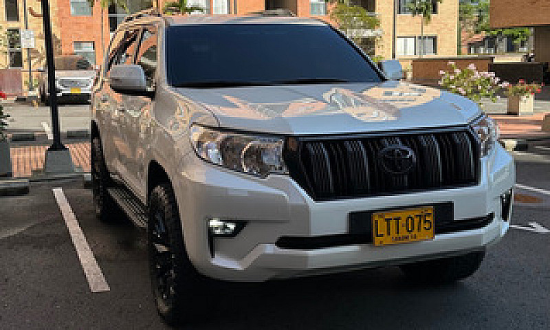 Toyota Prado 2.7 Dié...