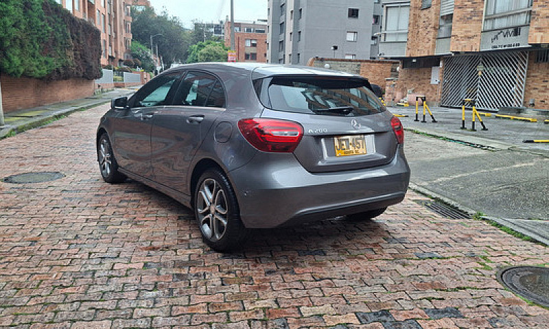 Mercedes-Benz Clase ...