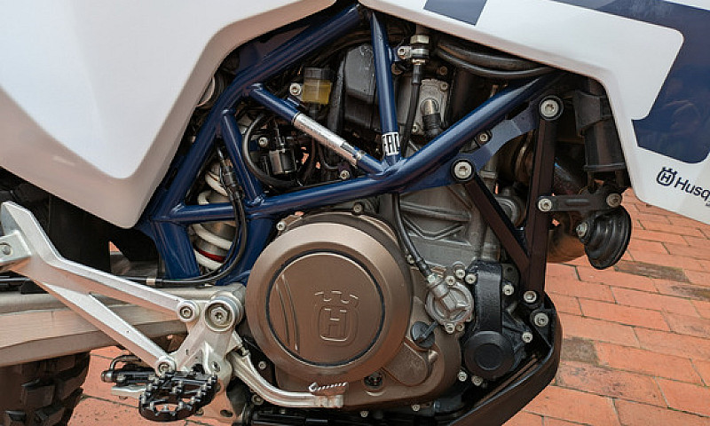 Husqvarna 701 Enduro...