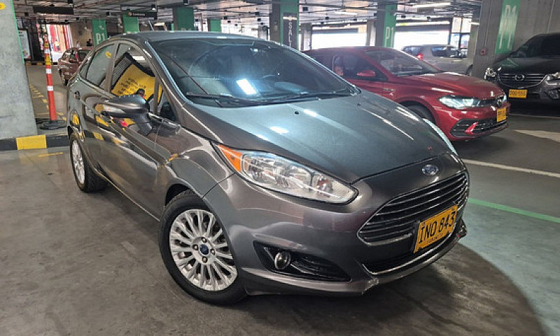 Ford Fiesta 1.6 Tita...