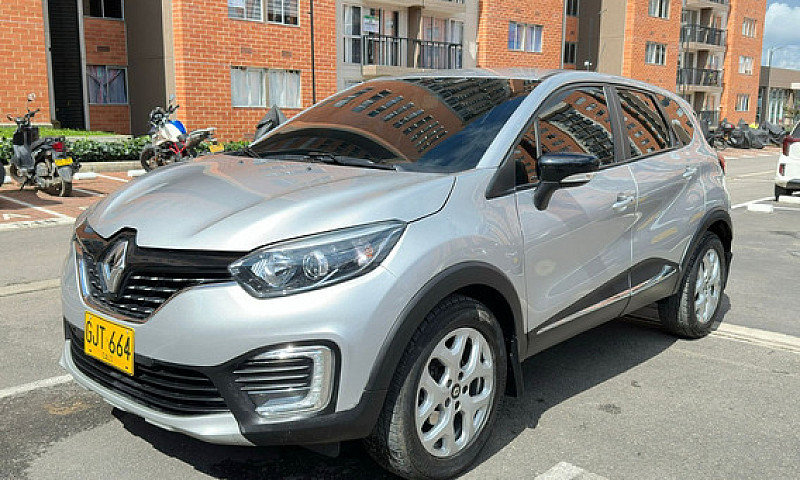 Renault Captur Zen 2...