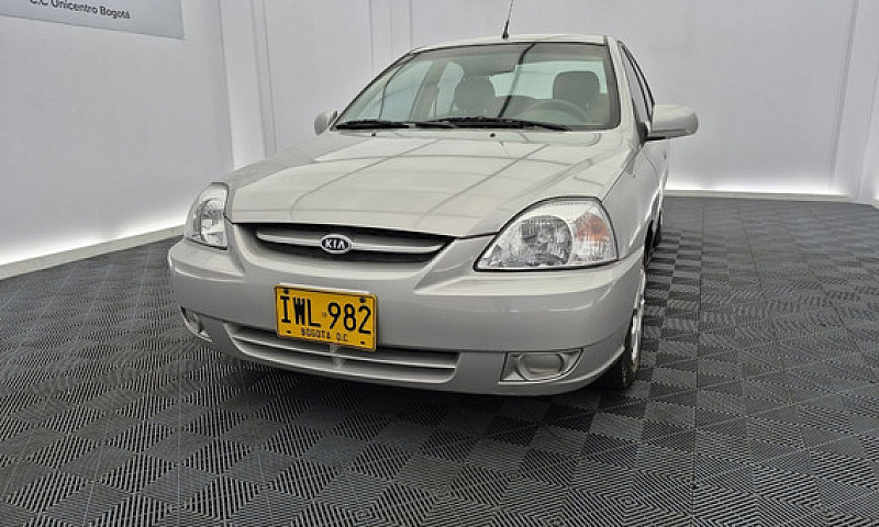 Kia Rio Stylus Ls 1....