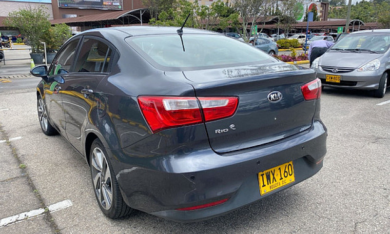 Kia Rio Ub Ex 1.4 At...