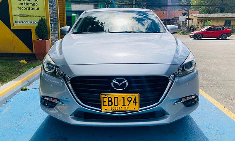 Mazda 3 2.0 Touring...