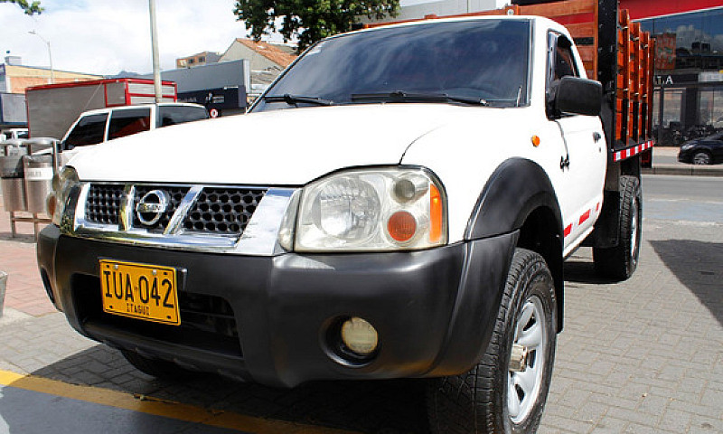 Nissan Frontier D22 ...