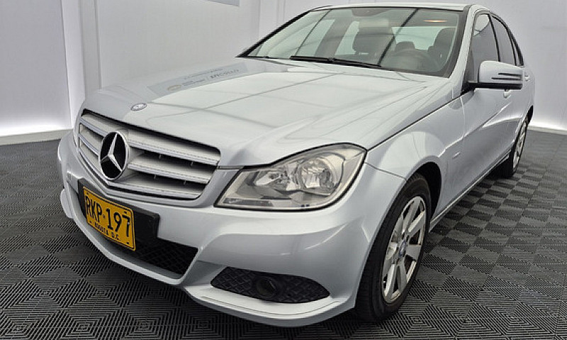 Mercedes-Benz Clase ...