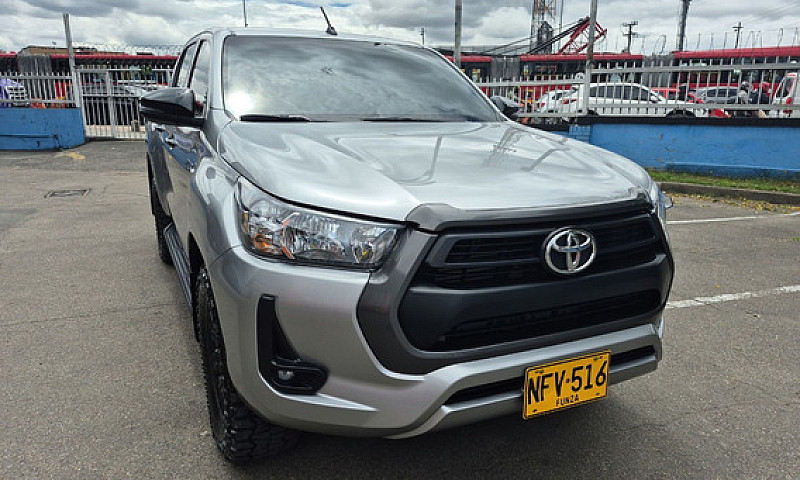 Toyota Hilux 2.4 Dié...