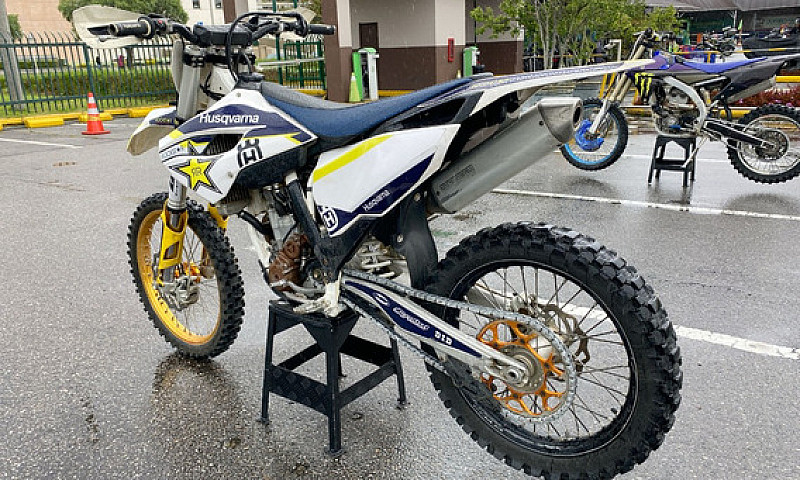 Husqvarna 250 ...