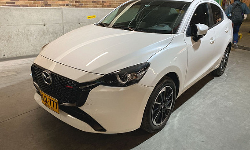 Mazda 2 Grand Tourin...