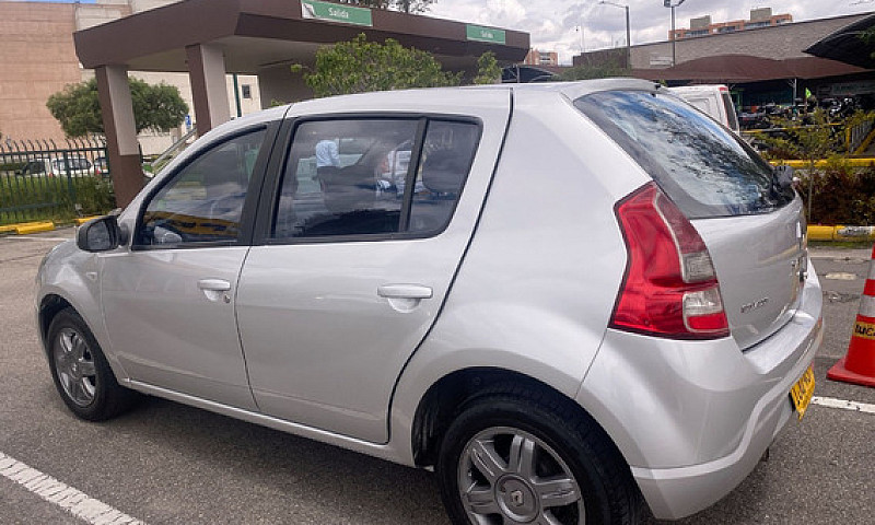 Renault Sandero 1.6 ...