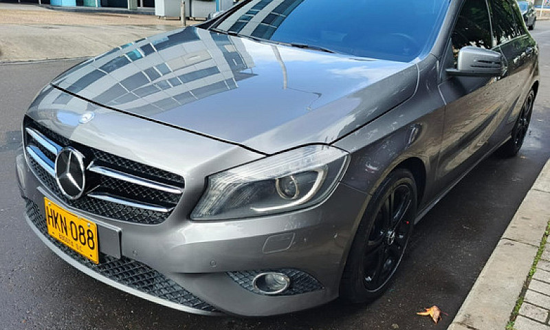 Mercedes-Benz Clase ...