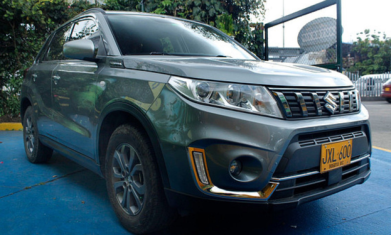 Suzuki Vitara Live A...