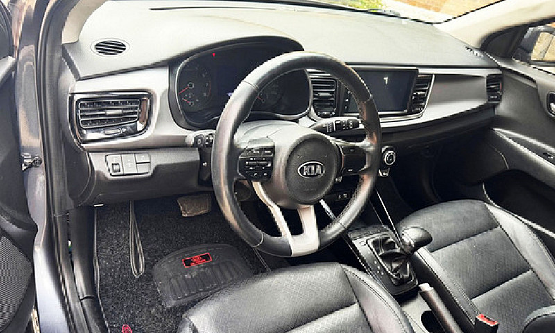 Kia Rio 1.4 Zenith...