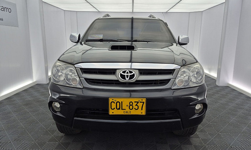 Toyota Fortuner 3.0 ...