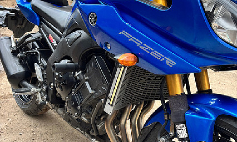 Fazer Fz8...